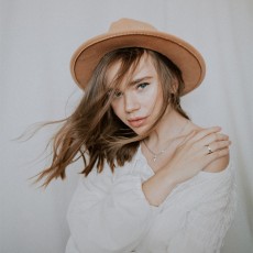 เวิลด์มาร์ท HAT06